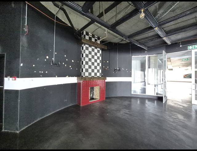 533M² RETAIL TO LET IN HYDE PARK